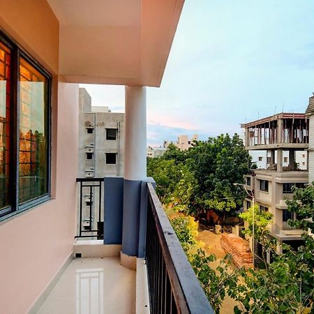 Oyo 92945 The Rs Villa โกลกาตา ภายนอก รูปภาพ